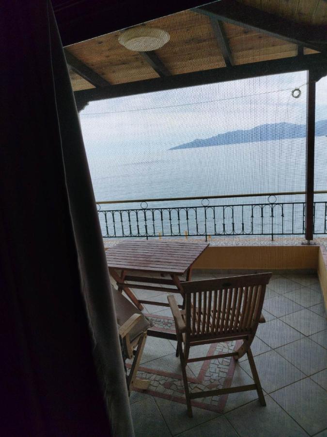 Halikoura Stoupa